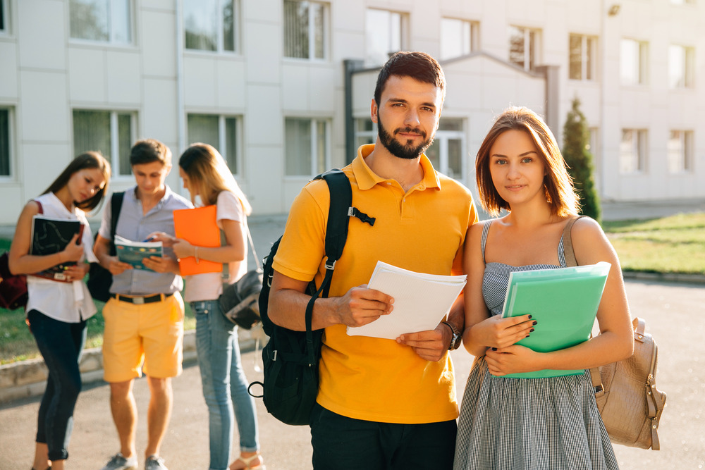 Write a college entrance essay? Introduce your special ‘self’ properly